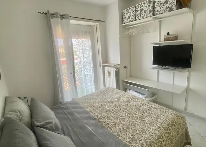 Lella Zona Corso Bagni *